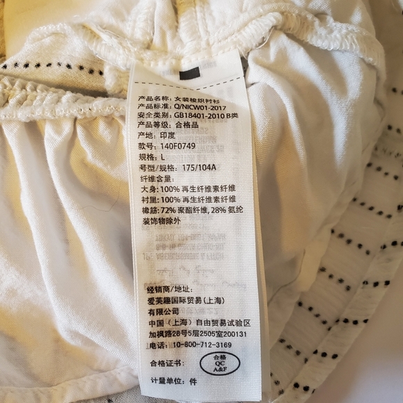 Abercrombie & Fitch Women's V-Neck Front Button Blouse Sz L - Picture 4 of 15